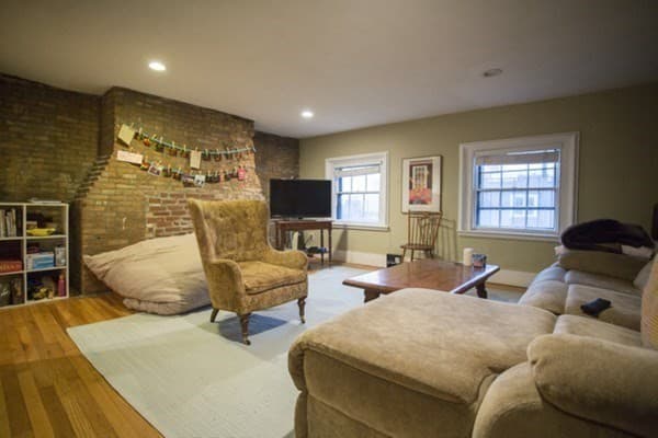 59 Pinckney St #4 photo 2