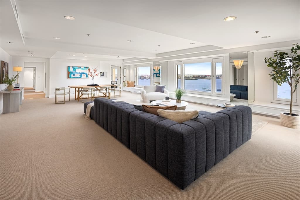 10 Rowes Wharf #1201