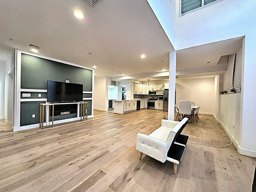 36 Prescott Street #205 photo 2