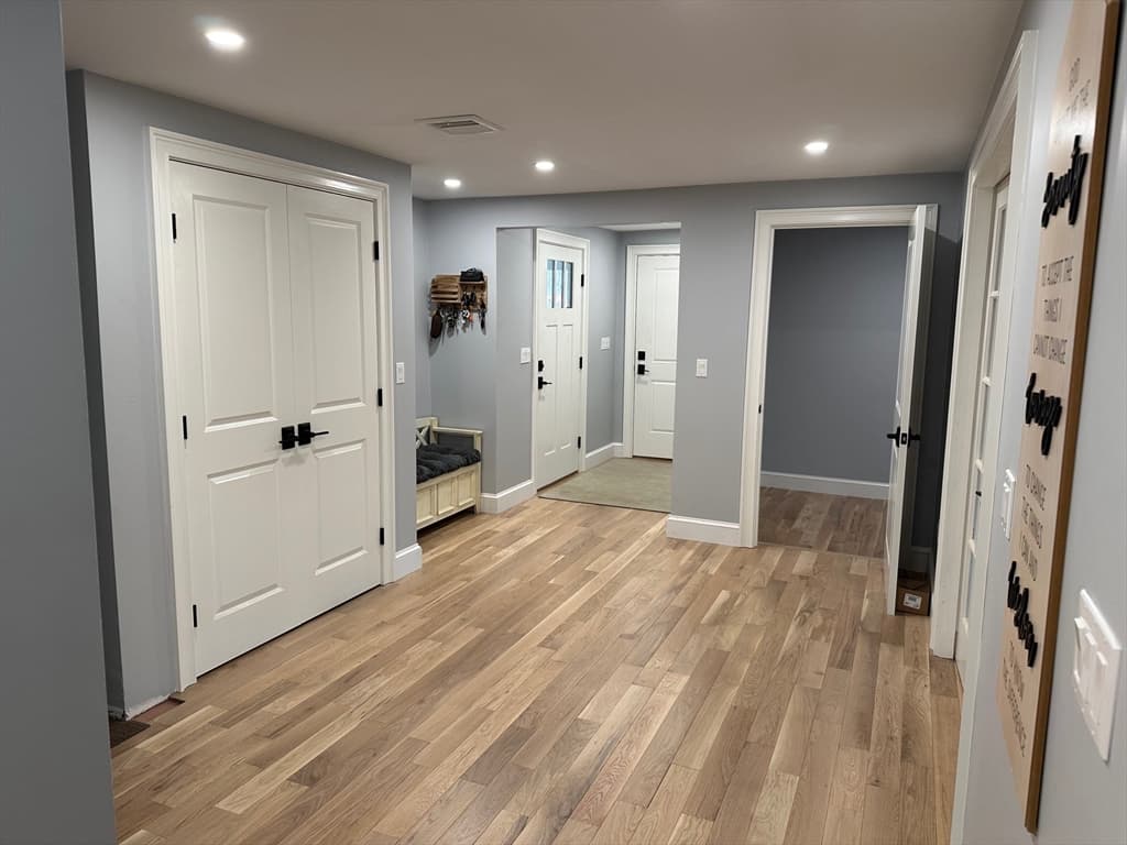 399 Gilbert Street photo 5
