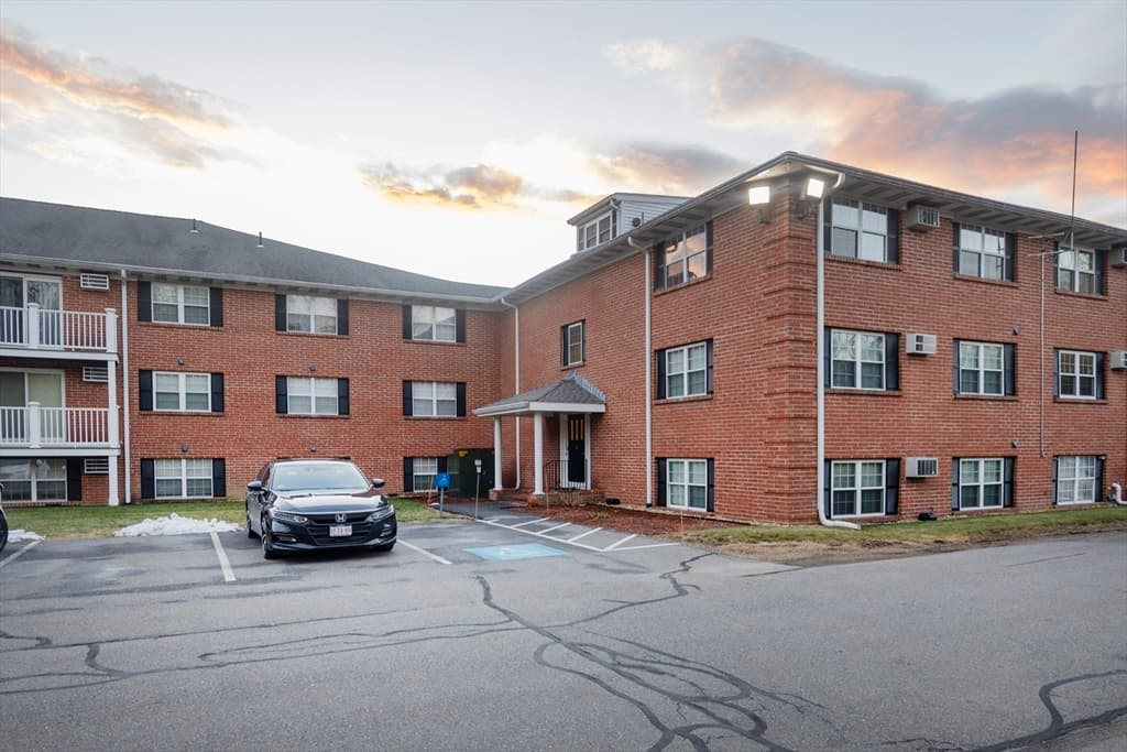 11 Leonard Rd #11