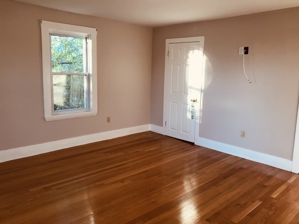 288 Middle Street #2/F photo 3