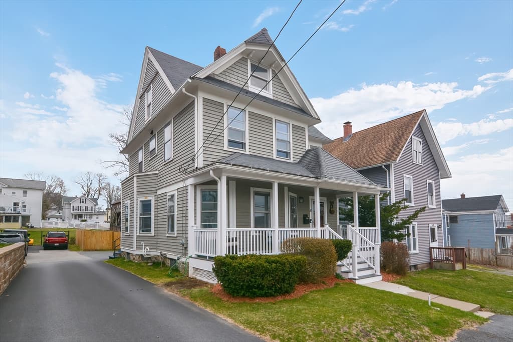 17 Highland St photo 2