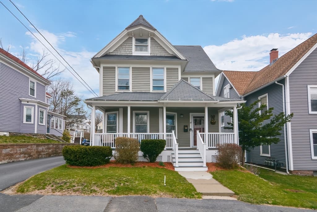 17 Highland St photo 3