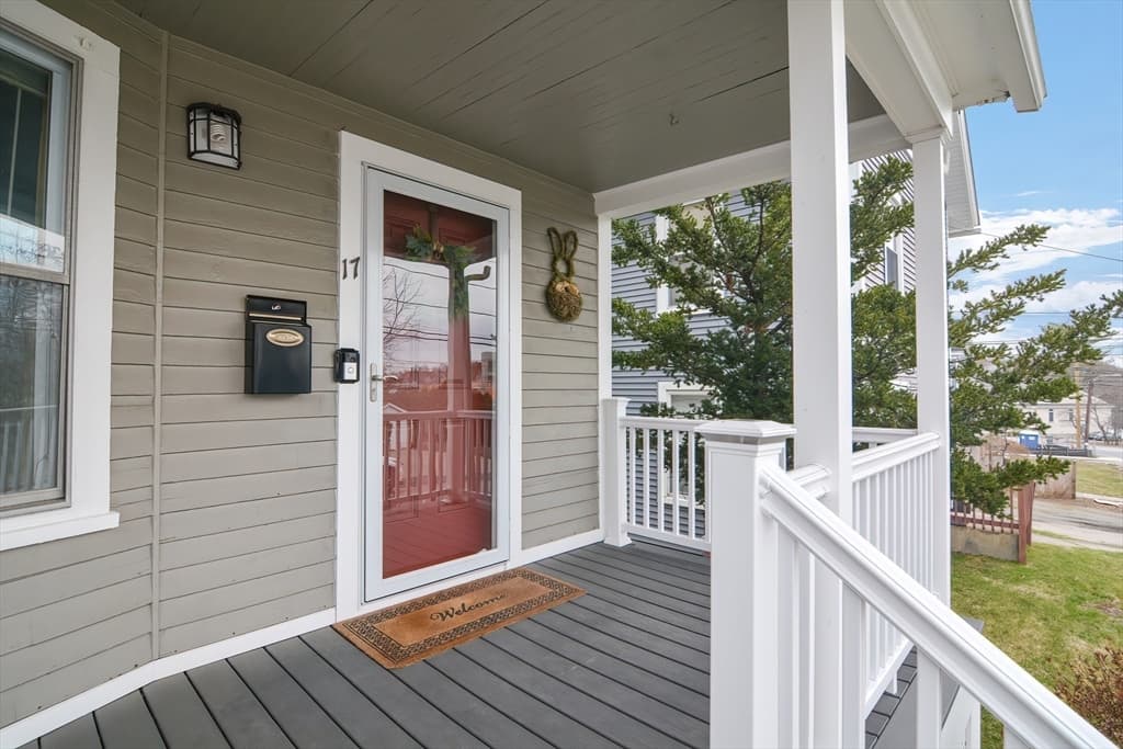 17 Highland St photo 5