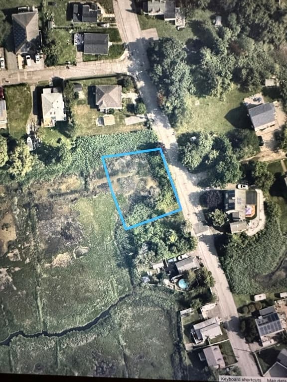 121 Rock Island Rd