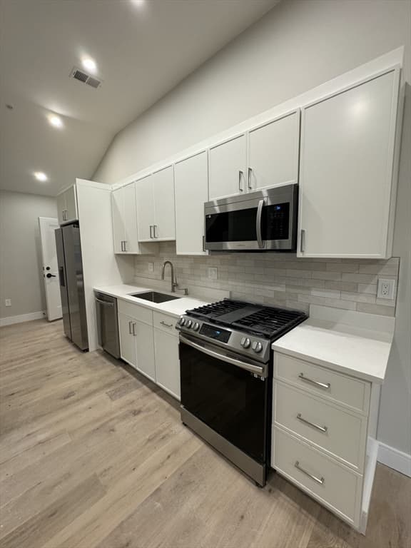 9 Everett St. #6
