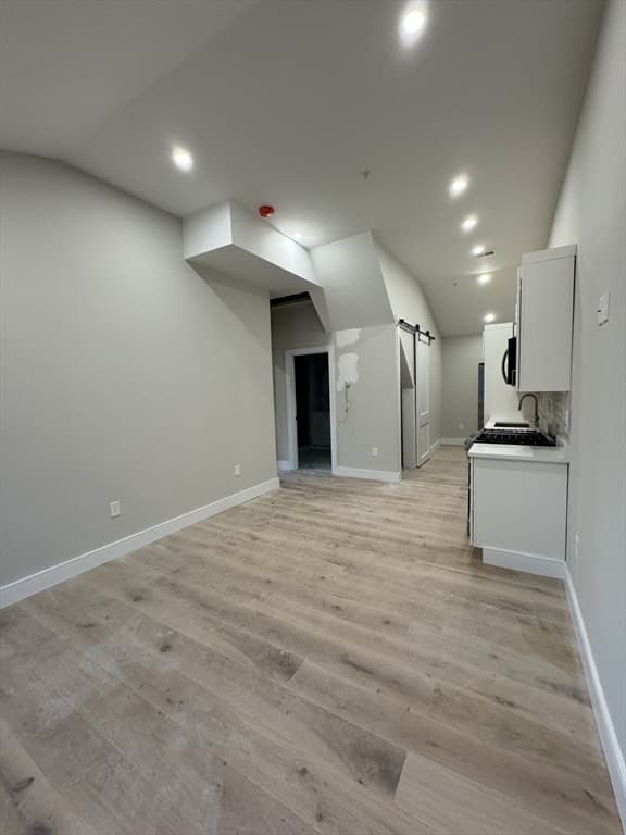 9 Everett St. #6 photo 5