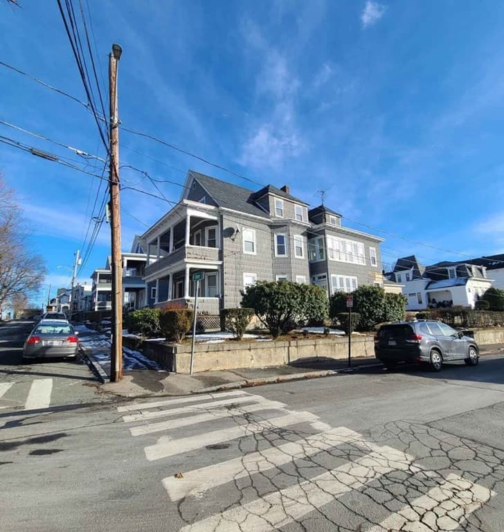 34 W Bowers St #1