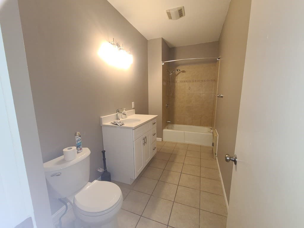 34 W Bowers St #1 photo 4