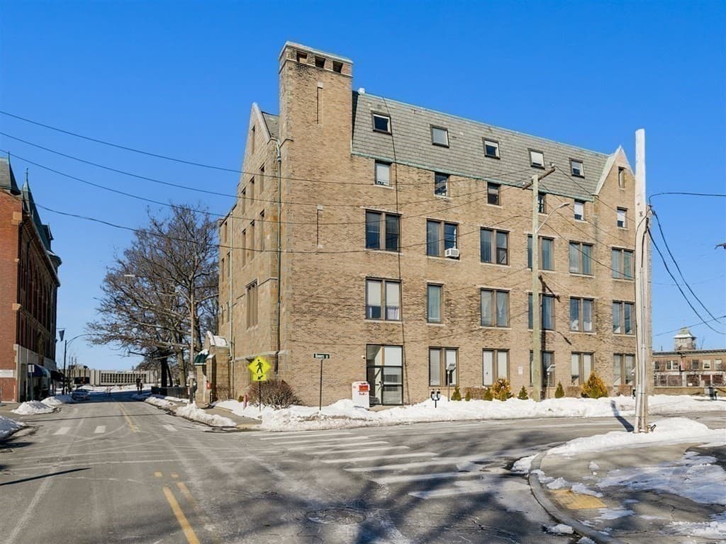 288 Walnut St #125 photo 3