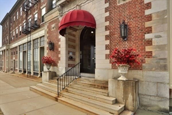 354 N Main St #204