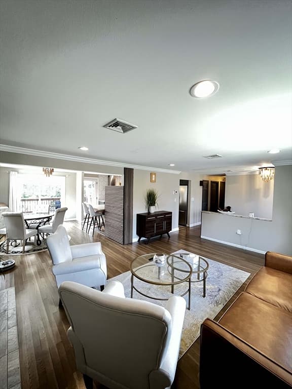 6 Larson Circle #6 photo 5