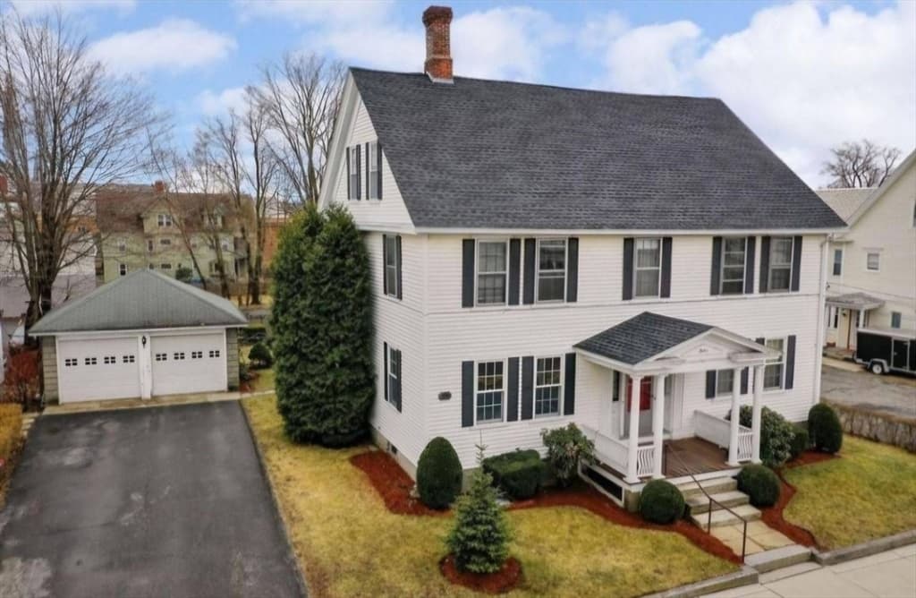 12 Cotton St
