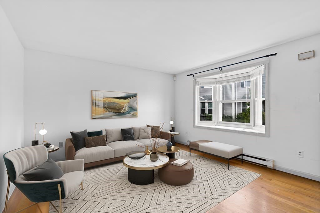 642 Canterbury St #642 photo 2