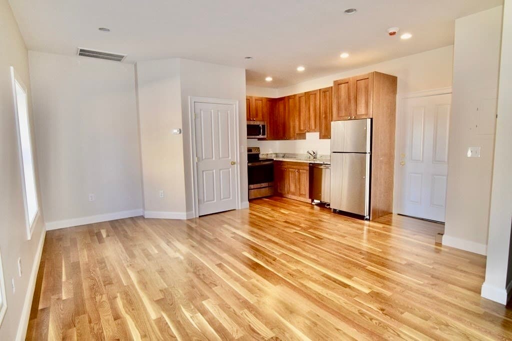 601 Washington Street #4 photo 3