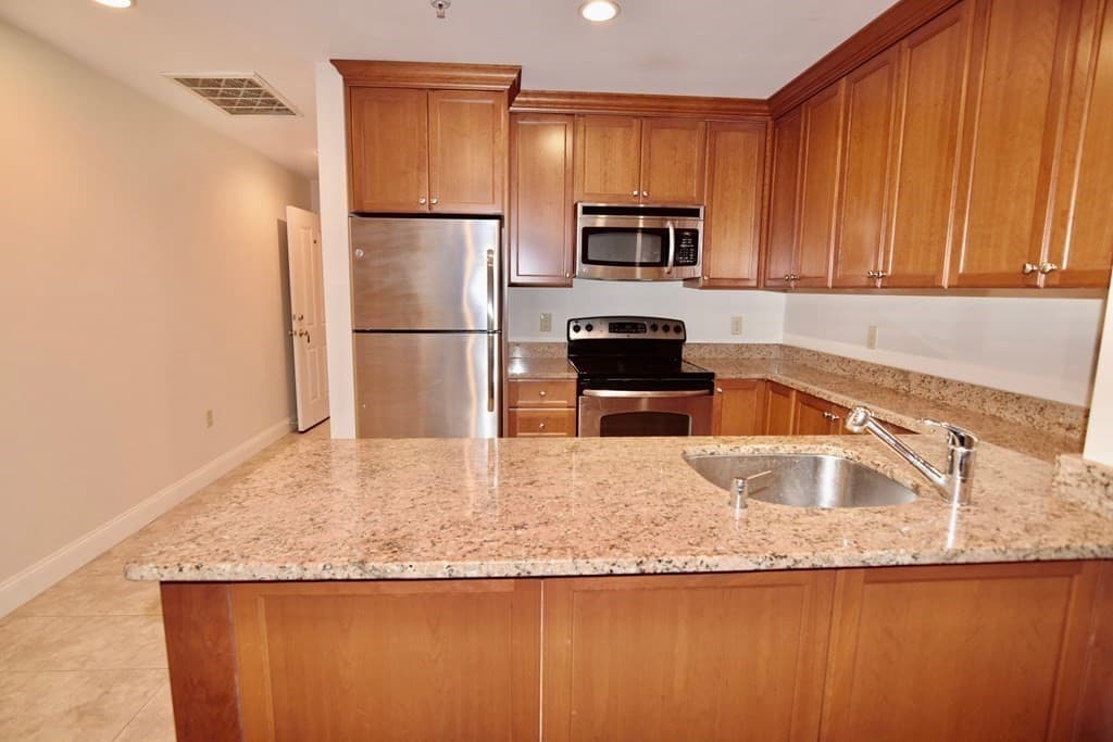 2 Sumner Street #2B