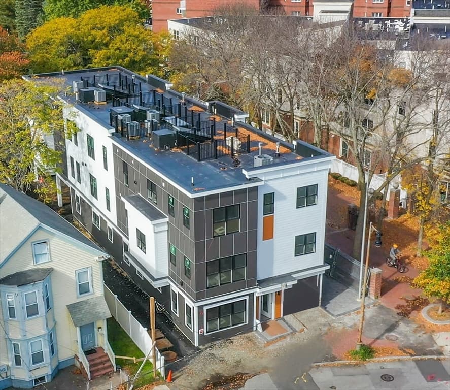 1 Cedar St #2 photo 2