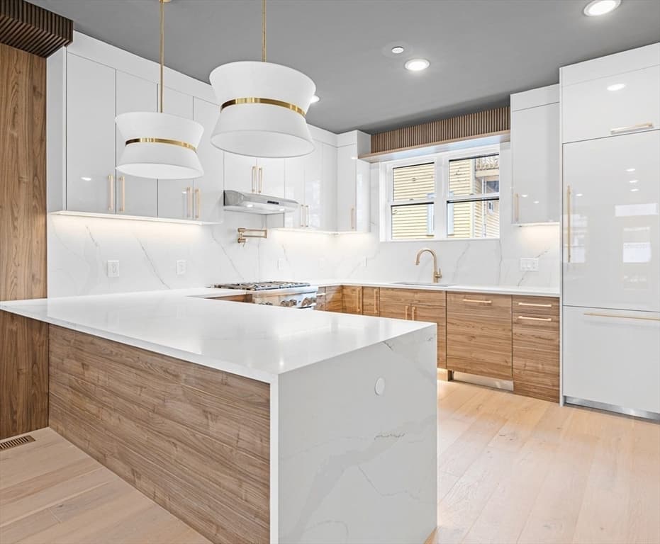 1 Cedar St #2
