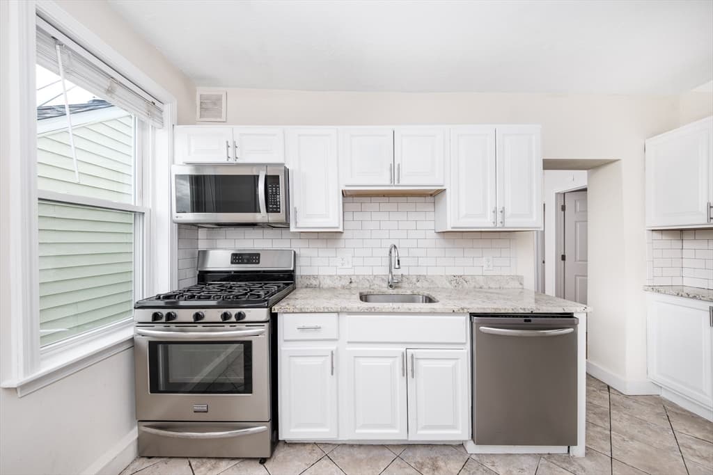 167 K St #3