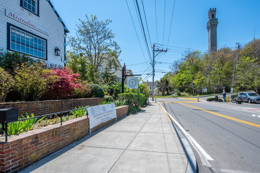 133 Bradford Street photo 4
