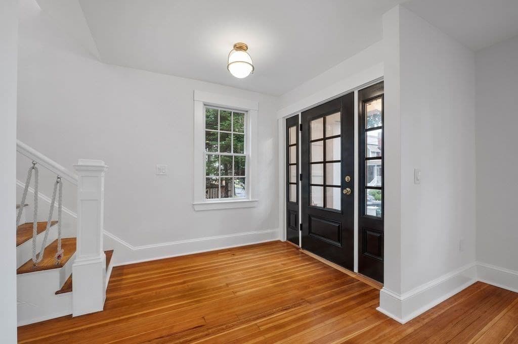 111 Columbus Ave photo 4