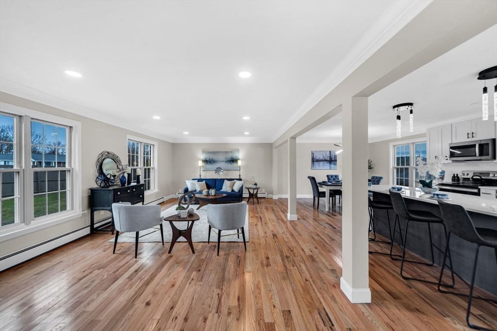 14 Southwick Hill photo 4