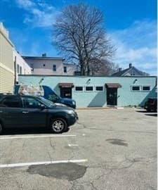 126 Inman St photo 2
