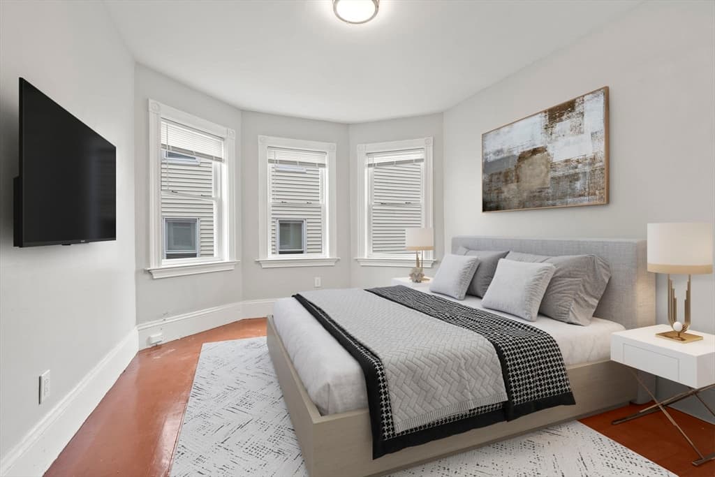 33 Longfellow St. #2 photo 5