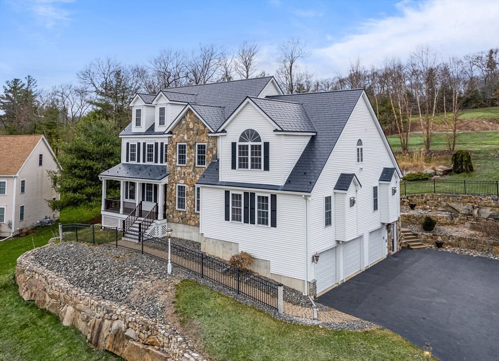 253 Shining Rock Dr photo 2