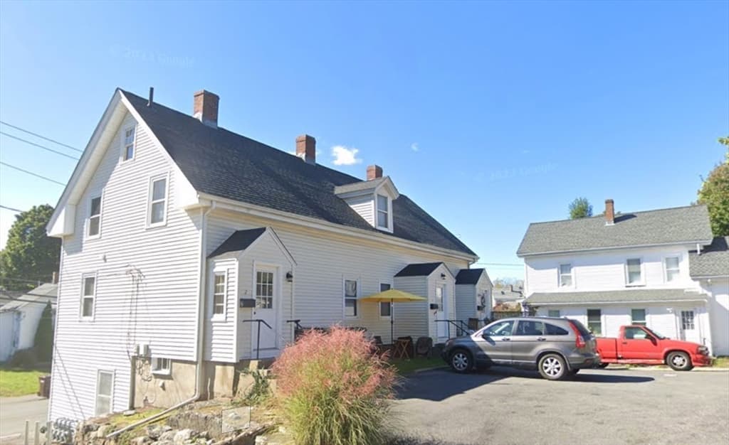 4 Mount Hope St #4