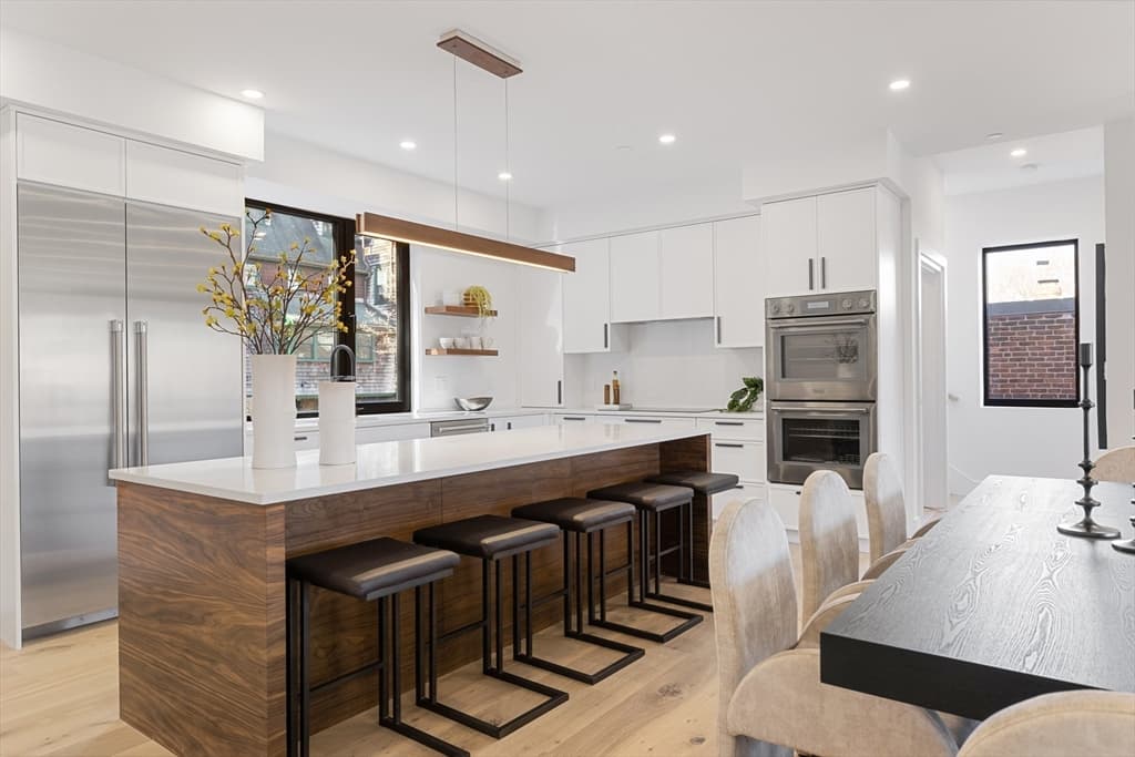 41 University Road #2