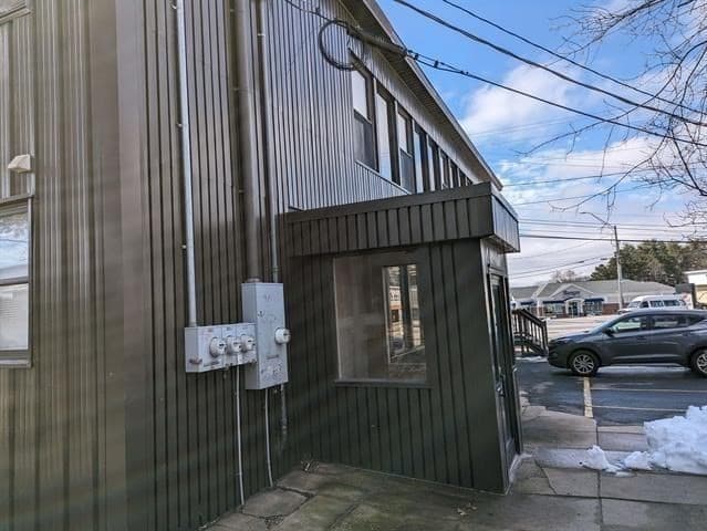 16 South Willow St photo 4