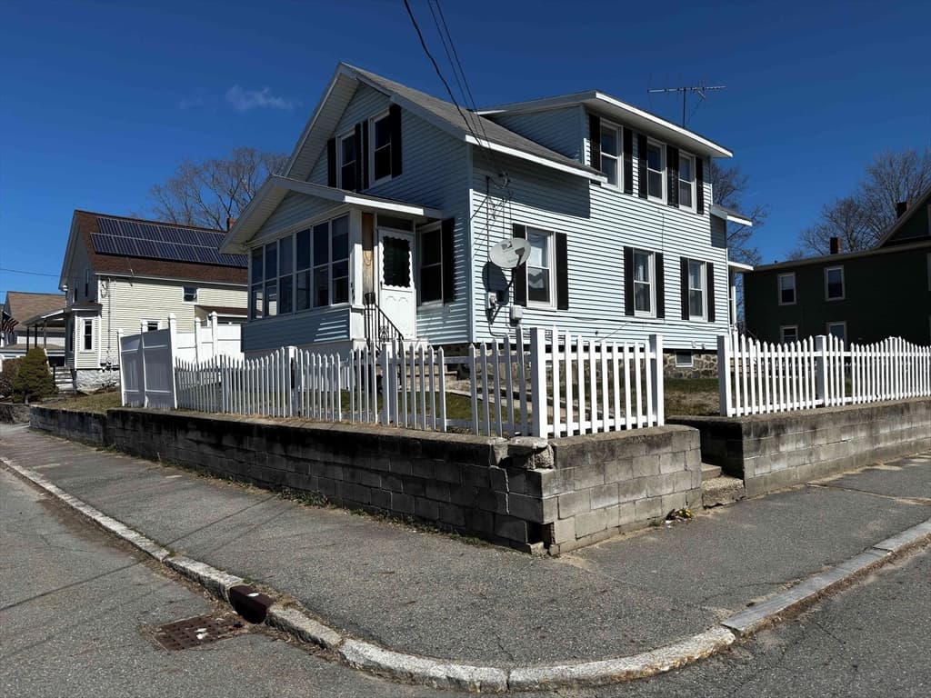 255 White St photo 2