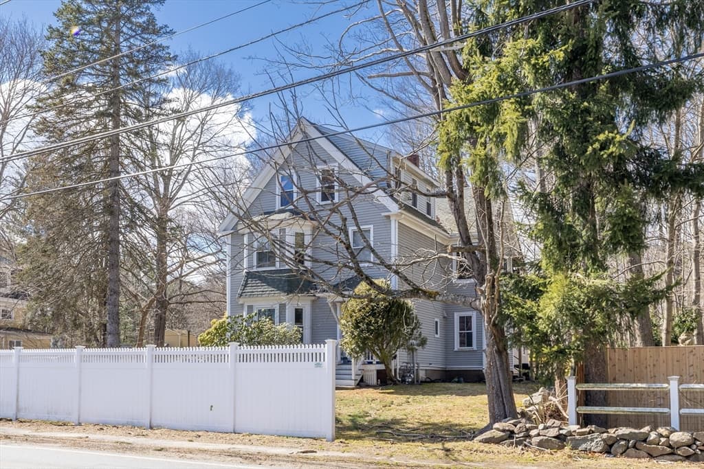 956 Bay Rd #3