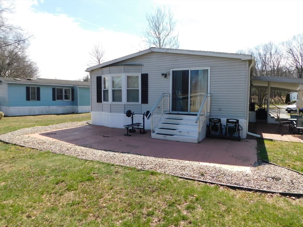 13 John Drive photo 5