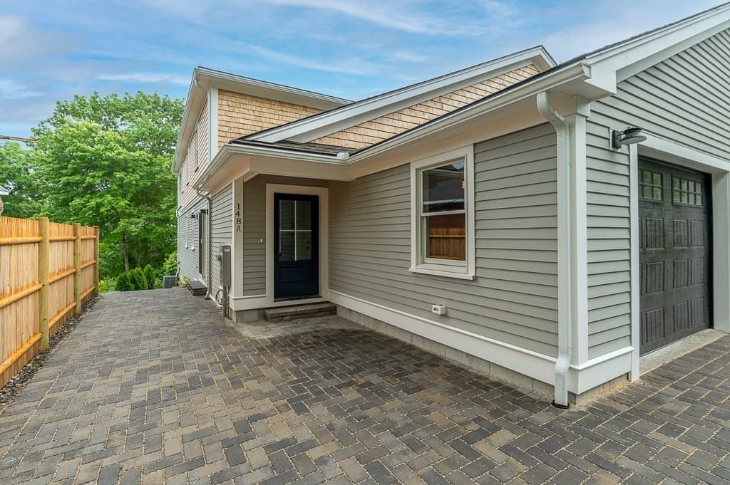 148 Hesperus Avenue #A photo 4