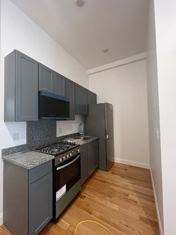 52 Washington Ave #408 photo 3