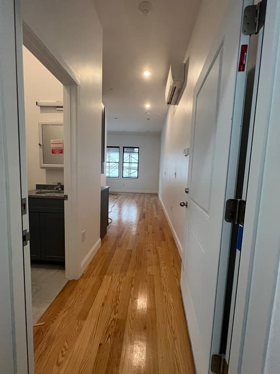 52 Washington Ave #408