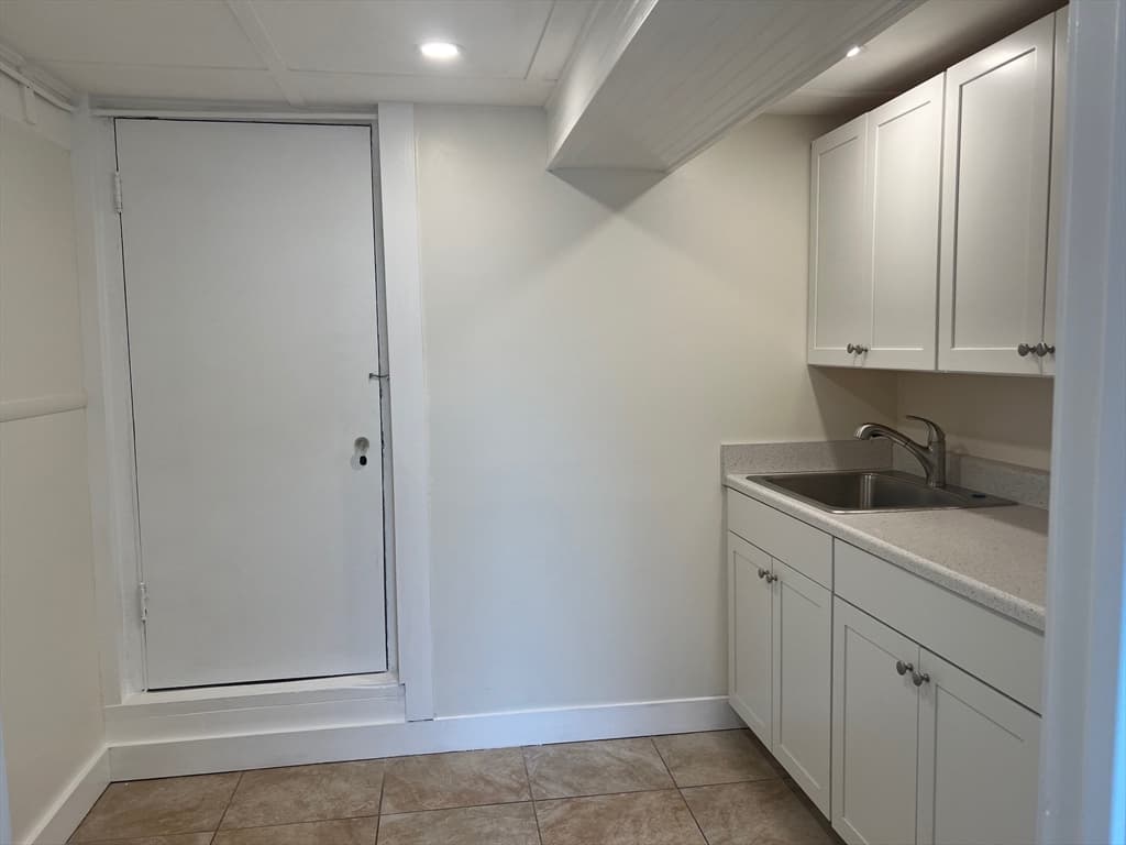 6 Samoset St #1 Rear photo 5