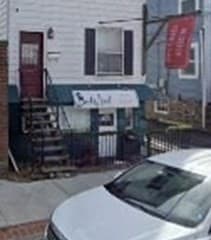 128 Pleasant St photo 2