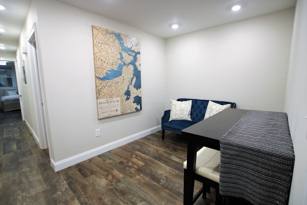 59 Strathmore Rd. #1 photo 3