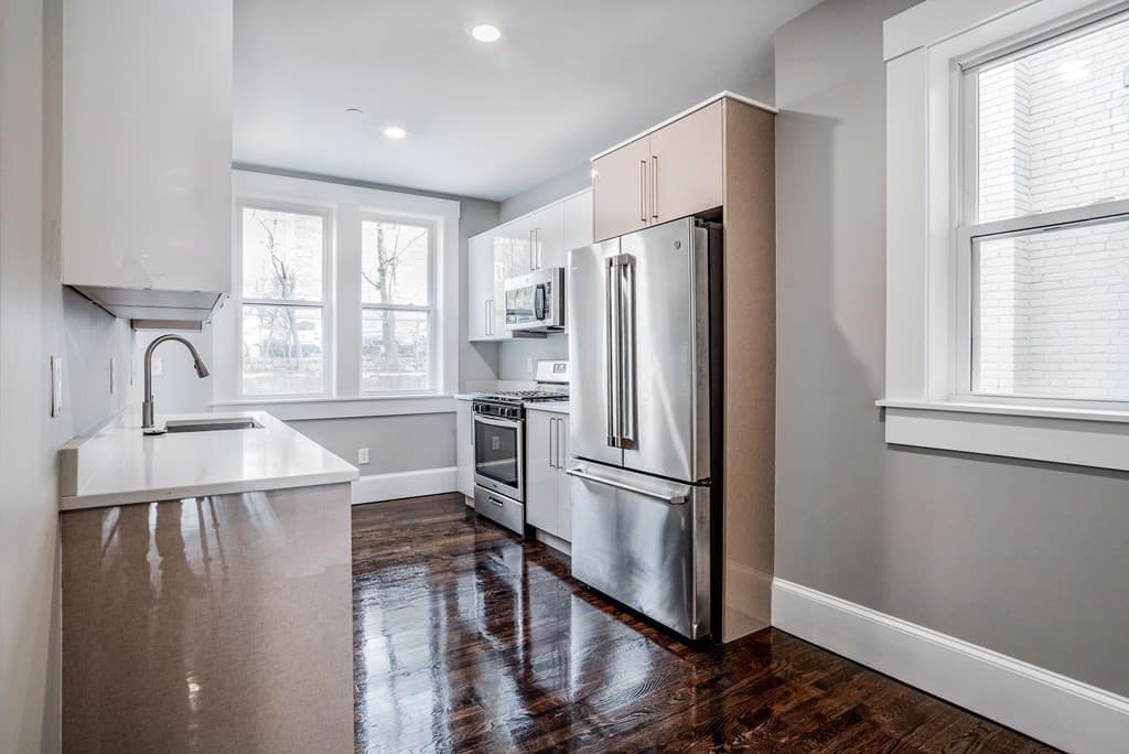 59 Strathmore Rd. #2