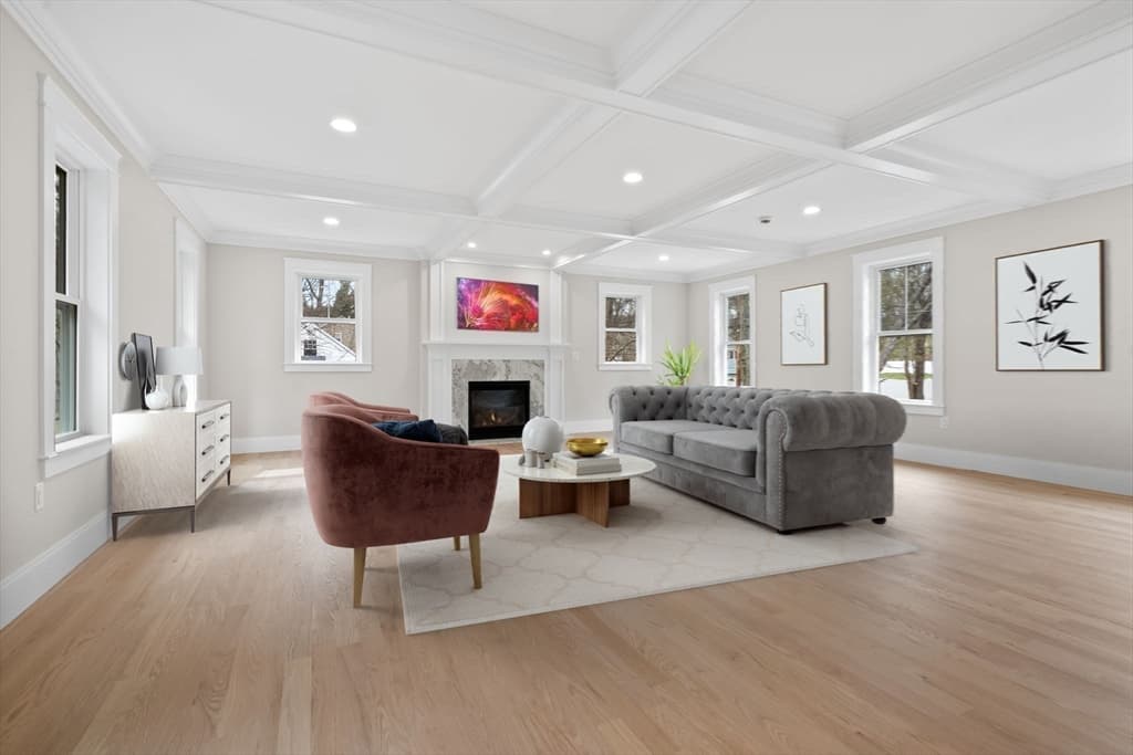 44 Westwood St. photo 4