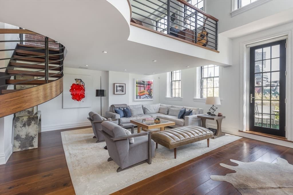 205 Commonwealth Ave #PH photo 2