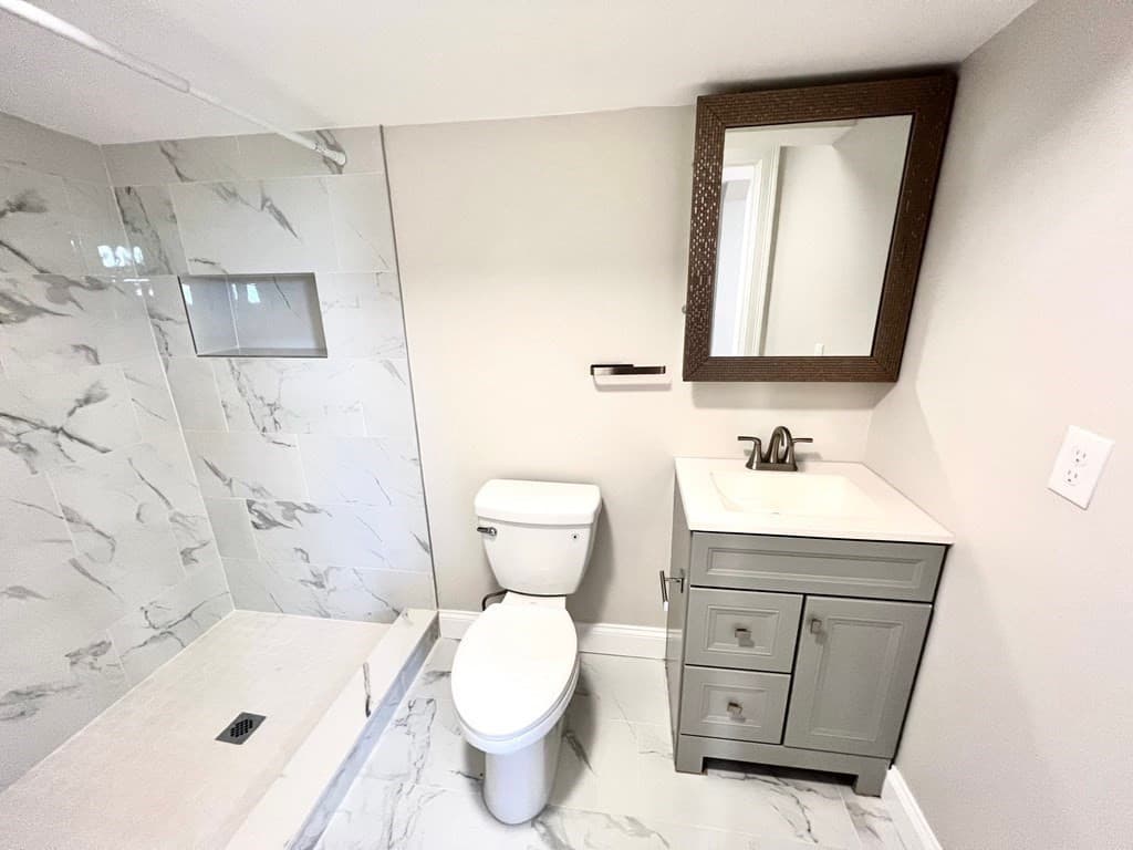6 La Grange Pl photo 3