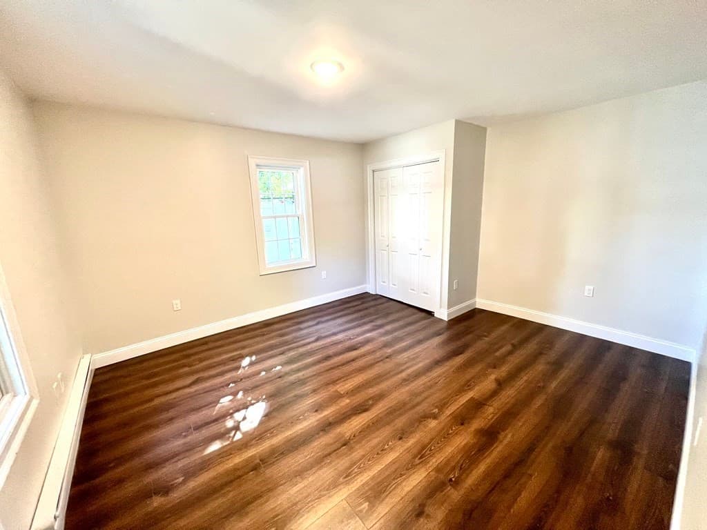 6 La Grange Pl photo 5