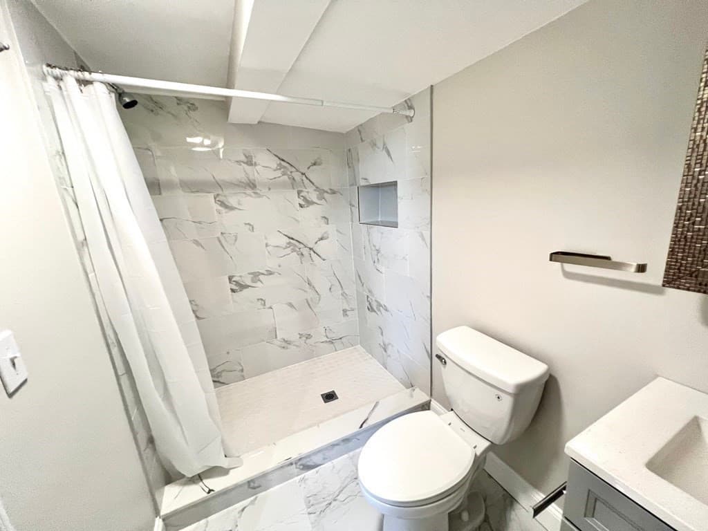 6 La Grange Pl photo 4
