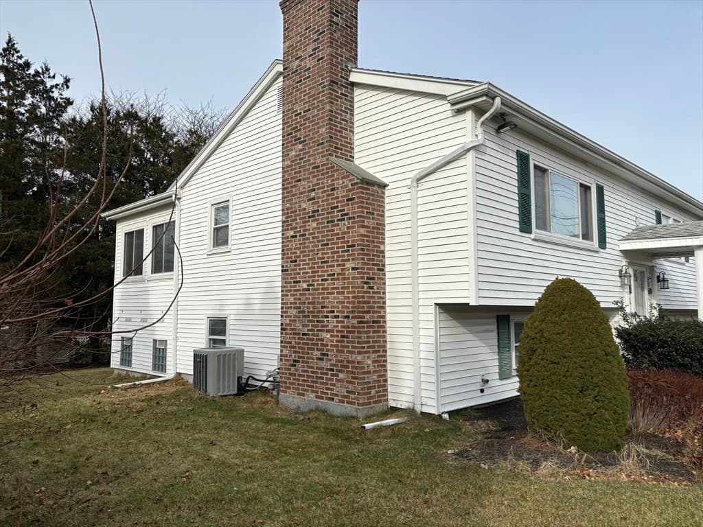 31 Arthur Ave photo 3