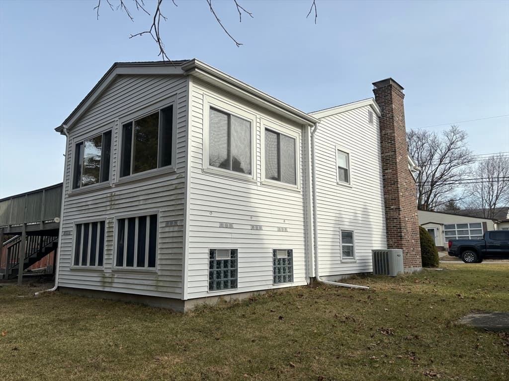31 Arthur Ave photo 5